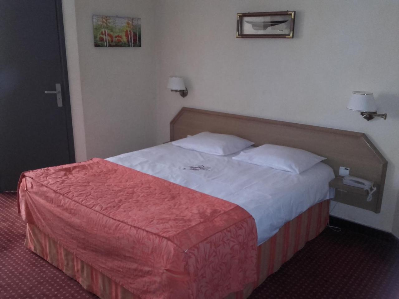 Hotel Foch Лион Экстерьер фото